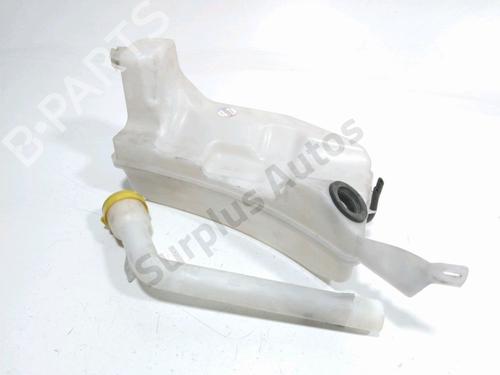 Used Windscreen washer tank Windscreen washer tank RENAULT CAPTUR I (J5_, H5_) 1.5 dCi 90 (J5N4, J5M5, J5MW, J5M6, J5AL, J5AJ) (90 hp) 35893794 35893794