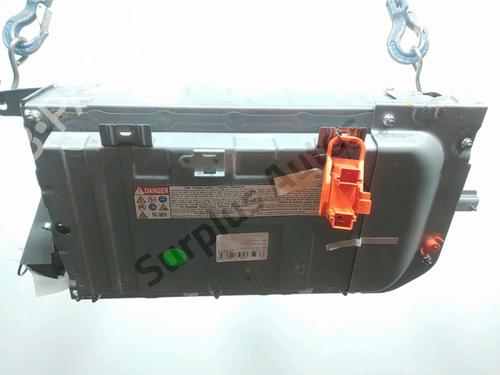 Used Battery TOYOTA YARIS (_P13_) 1.5 Hybrid (NHP130_, NHP130) (101 hp) 29859528