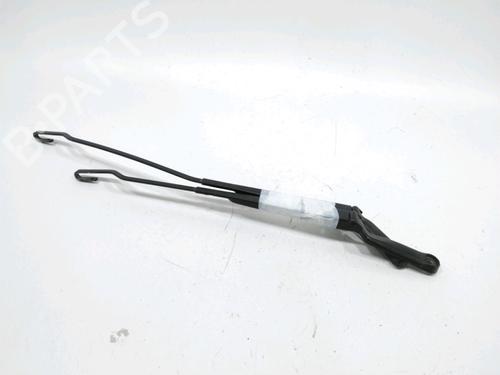 Used Front windshield wiper arm VW GOLF IV (1J1) 1.9 TDI (130 hp) 31007641