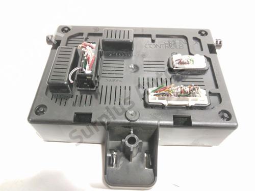 Used Fuse box Fuse box 36593098 36593098