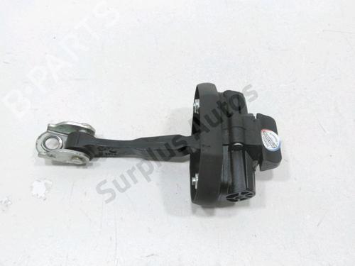 Used Hinge/Door check strap ALFA ROMEO GIULIETTA (940_) 2.0 JTDM (940.FXL1A) (140 hp) 30998747