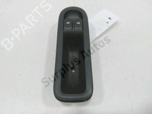 Used Left front window switch RENAULT CLIO III (BR0/1, CR0/1) 1.5 dCi (75 hp) 30999133