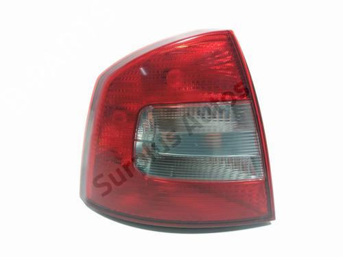 Venstre Baklys SKODA OCTAVIA II (1Z3) 2.0 TDI (136 hp) 28269975