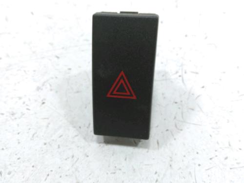 Used Warning switch Warning switch FORD FOCUS C-MAX (DM2) 2.0 TDCi (133 hp) 37768079 37768079