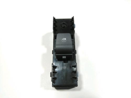 Used Right front window switch HYUNDAI i30 Estate (PDE) 1.0 T-GDI (120 hp) 28238409
