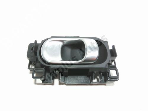 Used Front left interior door handle Front left interior door handle CITROËN C3 III (SX) 1.2 PureTech 82 (83 hp) 30335252 30335252