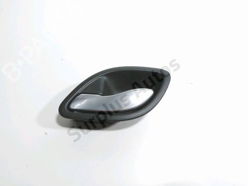 Venstre foran invendig håndtak RENAULT ESPACE IV (JK0/1_) 2.0 dCi (JK01, JK02, JK1J, JK1K, JK1H) (150 hp) 30086485