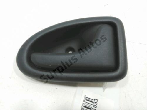 Used Rear right interior door handle Rear right interior door handle RENAULT CLIO II (BB_, CB_) 1.2 16V (BB05, BB0W, BB11, BB27, BB2T, BB2U, BB2V, CB05,... (75 hp) 30999936 30999936