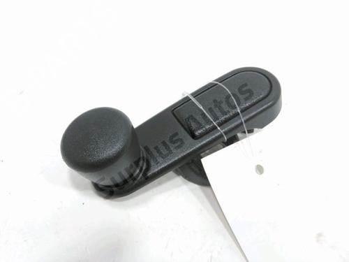 Used Left rear window switch PEUGEOT 206+ (2L_, 2M_) 1.4 HDi eco 70 (68 hp) 31000542