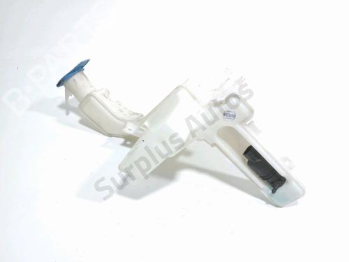 windscreen-washer-tank-vw-passat-b6-3c2-2005-2006-2007-2008-2009-2010-2011-39118402 main image