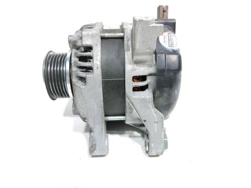 Used Alternator TOYOTA YARIS (_P13_) 1.4 D (NLP130_, NLP130) (90 hp) 28222517