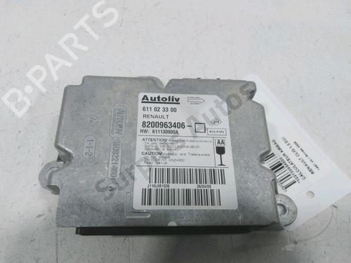 Airbag styreenhed RENAULT CLIO III (BR0/1, CR0/1) 1.5 dCi (BR17, CR17) (86 hp) 30992795