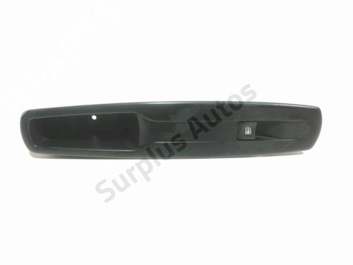 Used Right front window switch RENAULT MEGANE III Hatchback (BZ0/1_, B3_) 1.5 dCi (BZ09, BZ0D, BZ1W, BZ29, BZ14) (110 hp) 28238801