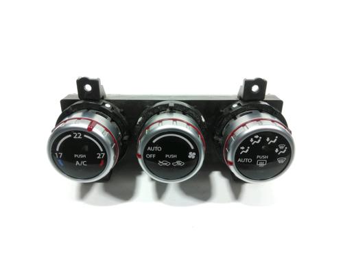 Used Climate control Climate control 37767102 37767102