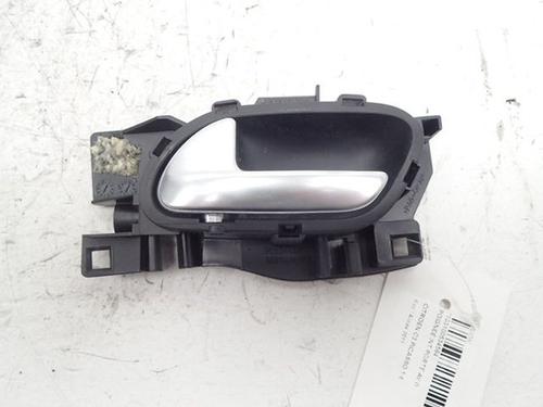 Used Front left interior door handle Front left interior door handle 30996381 30996381