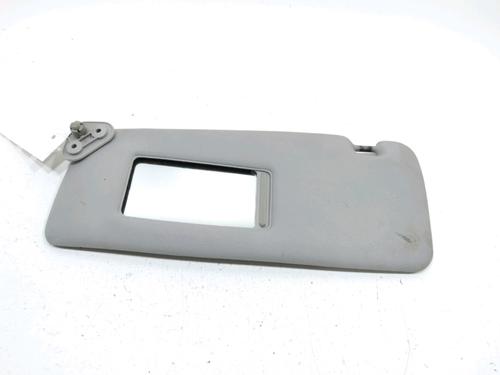 Used Left sun visor Left sun visor 31004087 31004087
