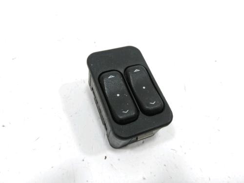 Used Left front window switch Left front window switch OPEL ZAFIRA A MPV (T98) 2.2 DTI 16V (F75) (125 hp) 37777989 37777989