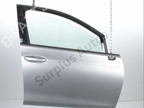 right-front-door-vw-golf-viii-cd1-da1-2019-39118156 main image