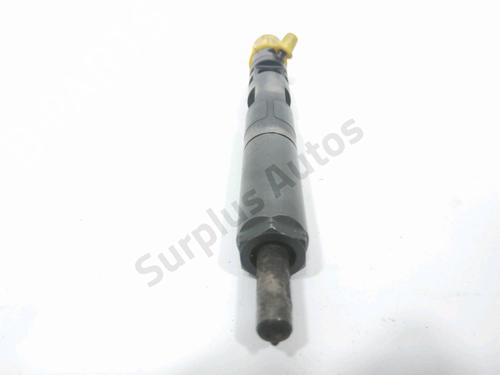 injector-renault-twingo-ii-cn0_-2007-34616206 main image