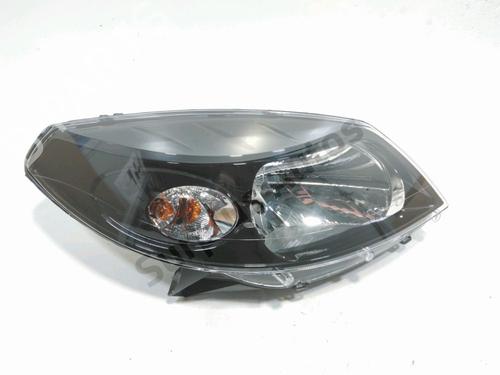 Used Right headlight DACIA SANDERO 1.5 dCi (68 hp) 31004856