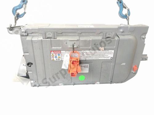 Used Battery TOYOTA YARIS (_P13_) 1.5 Hybrid (NHP130_, NHP130) (101 hp) 30269429