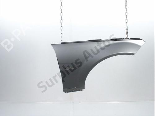 right-front-fenders-mercedes-benz-c-class-w204-2007-2008-2009-2010-2011-2012-2013-2014-2015-36153397 main image