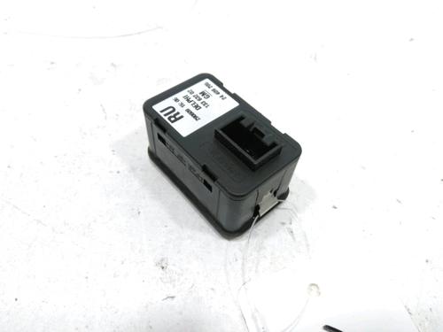 Left front window switch OPEL MERIVA A MPV (X03) 1.4 16V Twinport (E75) | BP30998951I27 - Image 2