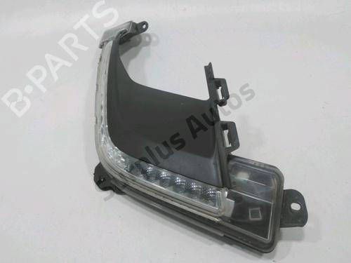 Used Left daytime light Left daytime light 37871083 37871083