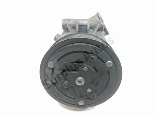 Used AC compressor AC compressor FIAT 500L (351_, 352_) 1.3 D Multijet (199.LYM11, 199.LYM1A) (95 hp) 32975958 32975958