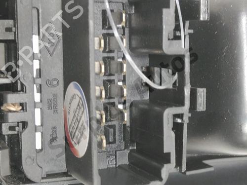 Left front window switch RENAULT CLIO II (BB_, CB_) 1.2 16V (BB05, BB0W, BB11, BB27, BB2T, BB2U, BB2V, CB05,... | BP30999136I27