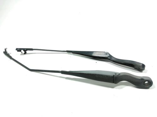 Used Front windshield wiper arm Front windshield wiper arm ALFA ROMEO 159 Sportwagon (939_) 2.4 JTDM (939BXD1B, 939BXD12) (200 hp) 28271798 28271798