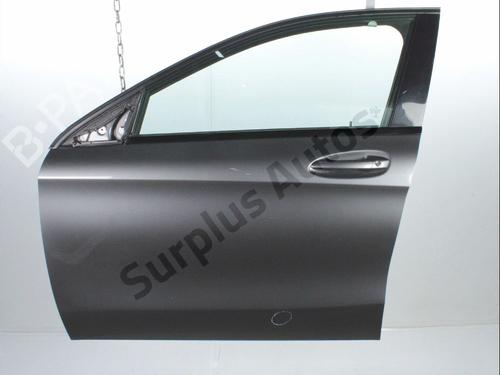 Dør venstre fortil Dør venstre fortil MERCEDES-BENZ GLA-CLASS (X156) GLA 220 CDI 4-matic (156.905) (170 hp) 36519189 36519189