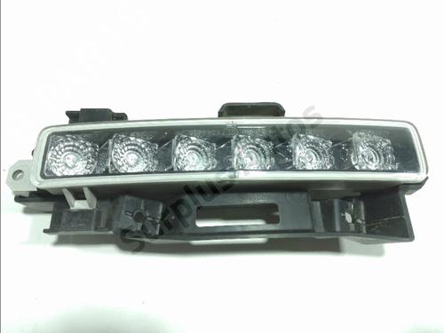 left-daytime-light-peugeot-108-2014-33421354 main image