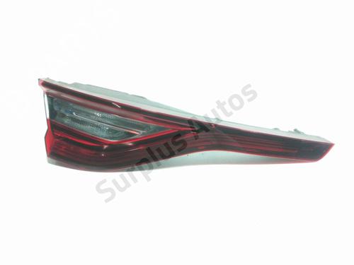 Feu de coffre gauche RENAULT MEGANE IV Hatchback (B9A/M/N_) 1.5 dCi 110 (B9A3) (110 hp) 31868437