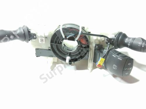 steering-wheel-controls-renault-zoe-bfm_-2012-39524705 main image