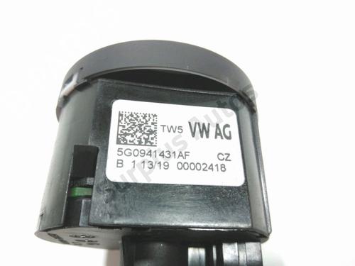 Headlight switch SEAT LEON (5F1) 2.0 TDI | BP28228724I24 