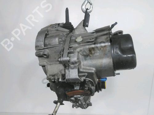 Getriebe für RENAULT TWINGO II (CN0_) 1.2 16V (CN04, CN0B) (75 hp) 32334419
