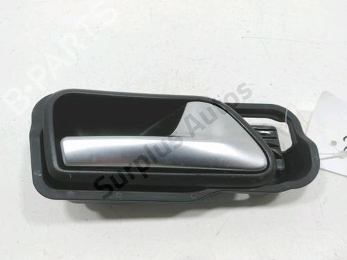 Used Front right interior door handle Front right interior door handle 37774992 37774992