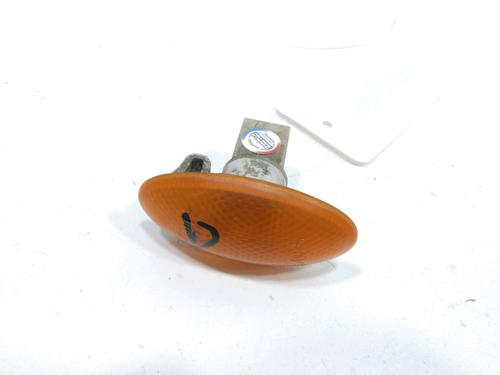 Used Right side indicator SUZUKI ALTO VII (GF, HA25_, HA35_) 1.0 (AMF310, GFC31S) (68 hp) 31005428