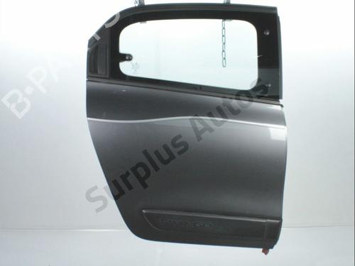 Used Right rear door RENAULT TWINGO III (BCM_, BCA_) 1.0 SCe 70 (BCMB) (69 hp) 31285504