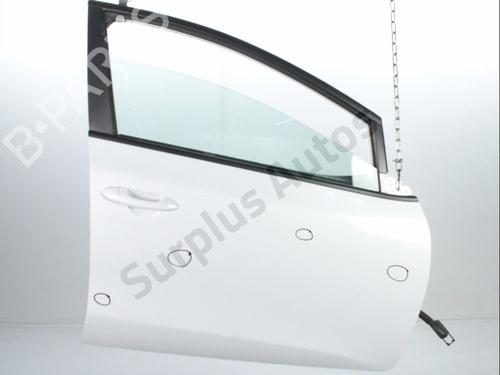 right-front-door-kia-ceed-jd-2012-2013-2014-2015-2016-2017-2018-32694545 main image