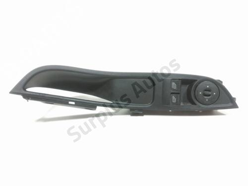 Used Left front window switch FORD FOCUS III 1.6 TDCi (95 hp) 28616993