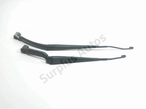 Used Front windshield wiper arm NISSAN QASHQAI II (J11, J11_) 1.2 DIG-T (115 hp) 28272233