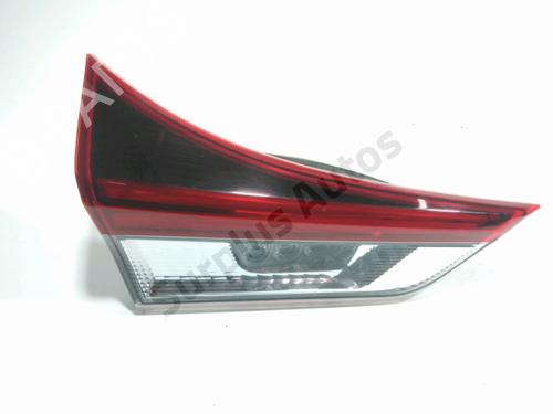 Feu de coffre gauche TOYOTA AURIS (_E18_) 1.8 Hybrid (ZWE186_, ZWE186R) (136 hp) 32102707