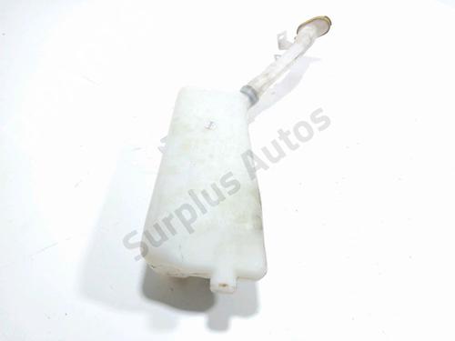 windscreen-washer-tank-renault-clio-iii-br01-cr01-2005-2006-2007-2008-2009-2010-2011-2012-2013-2014-32154448 main image