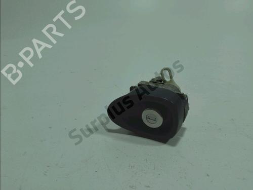 Used Switch Switch TOYOTA YARIS (_P9_) 1.4 D-4D (NLP90_, NLP90R) (90 hp) 32261065 32261065