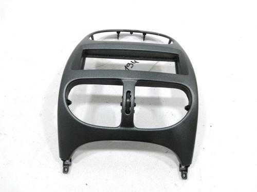 Midtkonsoll PEUGEOT 206 Hatchback (2A/C) 1.6 16V (109 hp) 30991874