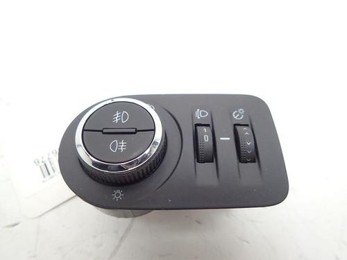 Used Headlight switch OPEL CORSA D (S07) 1.2 (L08, L68) (86 hp) 30988958