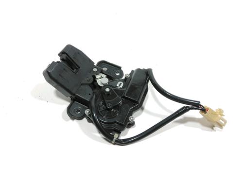 Tailgate lock TOYOTA AVENSIS (_T25_) 2.0 D-4D (ADT250_, ADT250R) | BP28260635C101