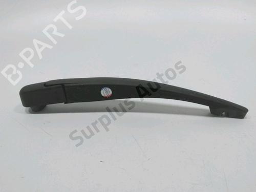 rear-windshield-wiper-arm-peugeot-208-i-ca_-cc_-2012-2013-2014-2015-2016-2017-2018-2019-2020-2021-31007472 main image